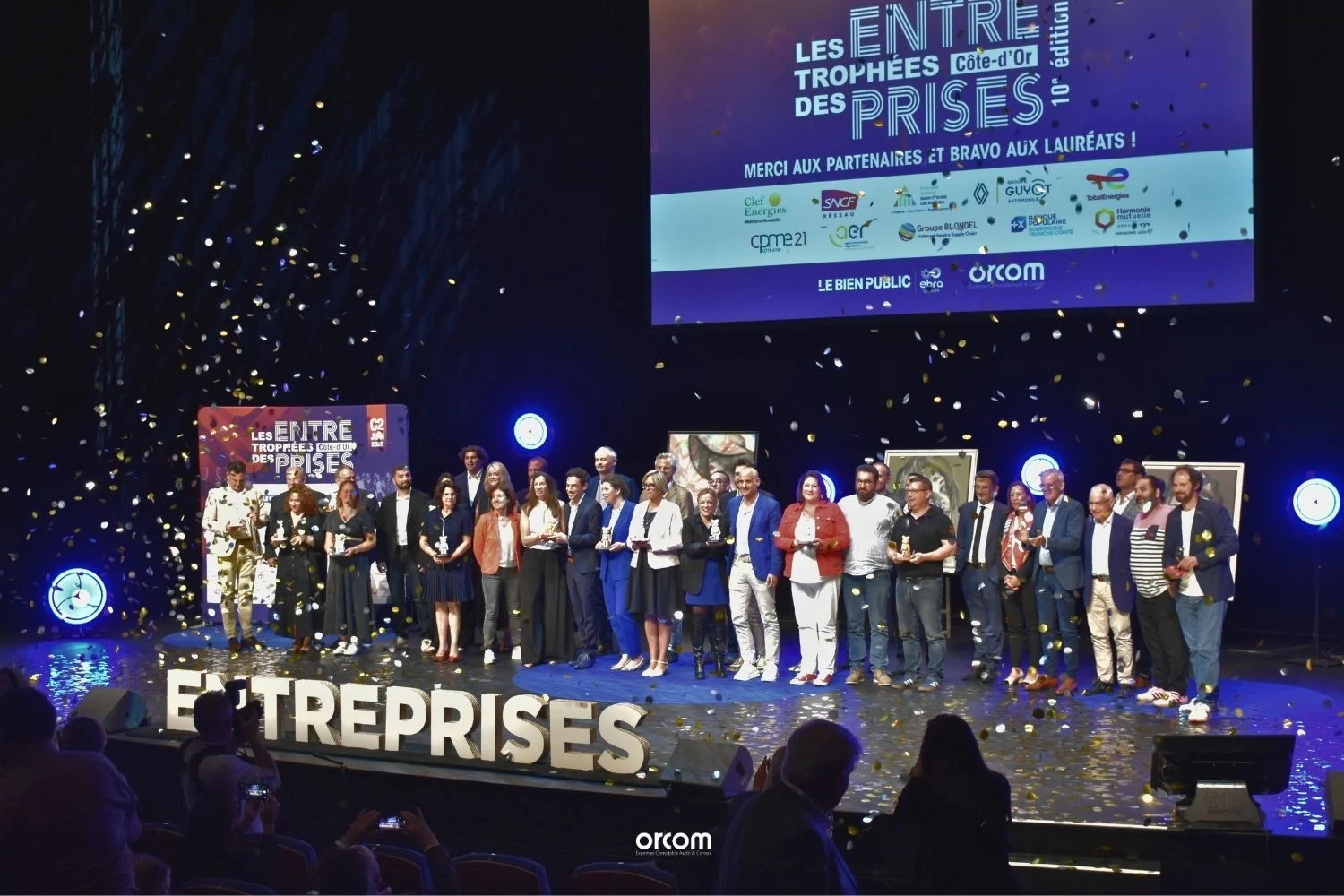 Les lauréats réunis sur scène aux Trophées des Entreprises de Côte-d’Or